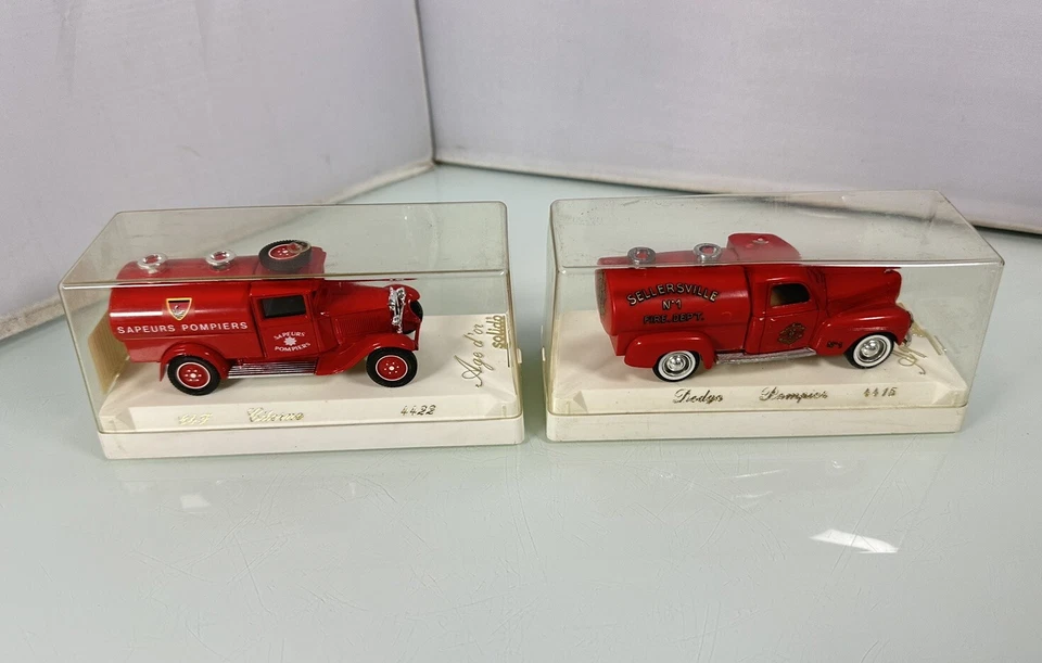 Vintage Solido Age D’or Pompier Dodge 4415 & Citerne 4422 Die Cast 1:50 Lot Of 2 - Image 2 of 4
