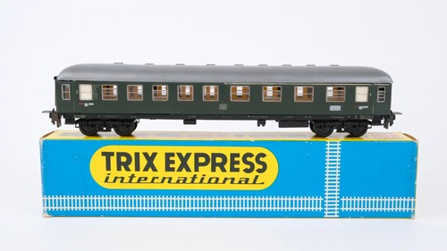 Trix Express H0 3786 D-Zug-Wagen 1./2. Kl. DB | Condition: Gebraucht
