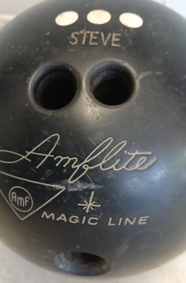 Boule De Bowling Vintage AMF Powermite - Années 1960 - Caoutchouc Dur Noir - 8.5 Lbs - Percée