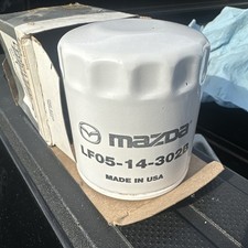 Mazda 3 Mazda 5 Mazda 6 B-Series CX-7 MX-5 Miata Oil Filter OEM NEW LF05-14-302B