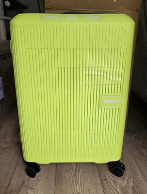 American Tourister Spinner erweiterbarer Koffer Medium 67/24 - helllimette - neu mit Etikett
