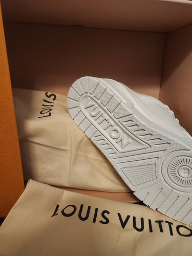 Louis Vuitton LV Trainer Low ‘White’ - Size 6.5 M, 8 W, European Size 39 - Picture 4 of 8