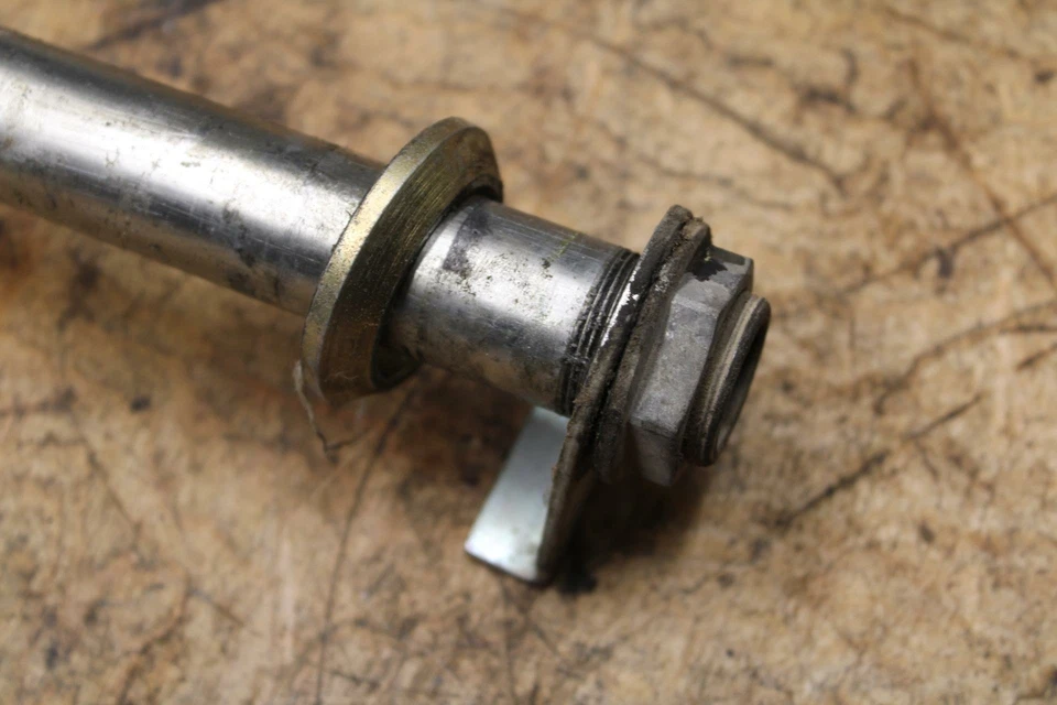 04-07 DUCATI ST3 EJE TRASERO RUEDA TRASERA LLANTA PIVOTE PERNO EJE BB347 Foto 3 de 4