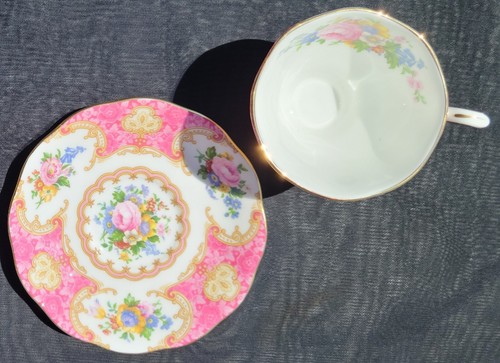 Vintage ROYAL ALBERT England Bone China DEMITASSE TEACUP & SAUCER "Lady Carlyle" - Picture 5 of 6