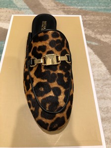 leopard mules canada