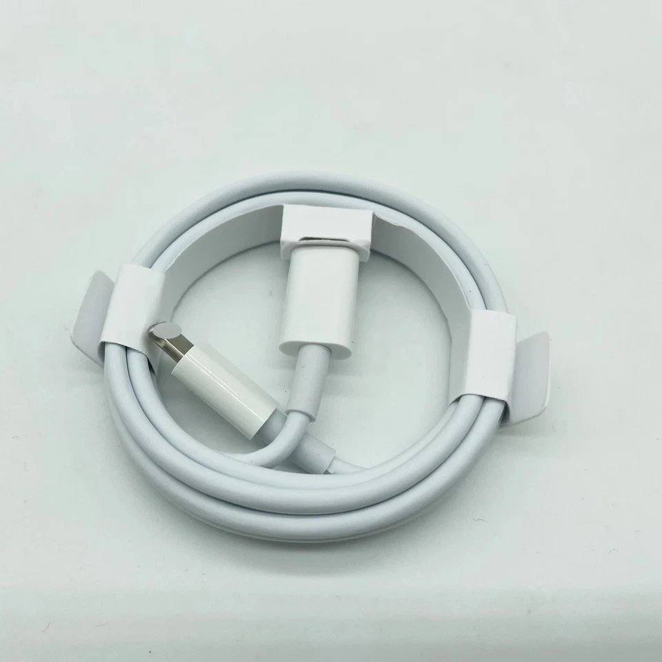 Apple 3 pies. (1m) Cable Lightning a USB Tipo C - Blanco (3 Cables) Foto 2 de 4