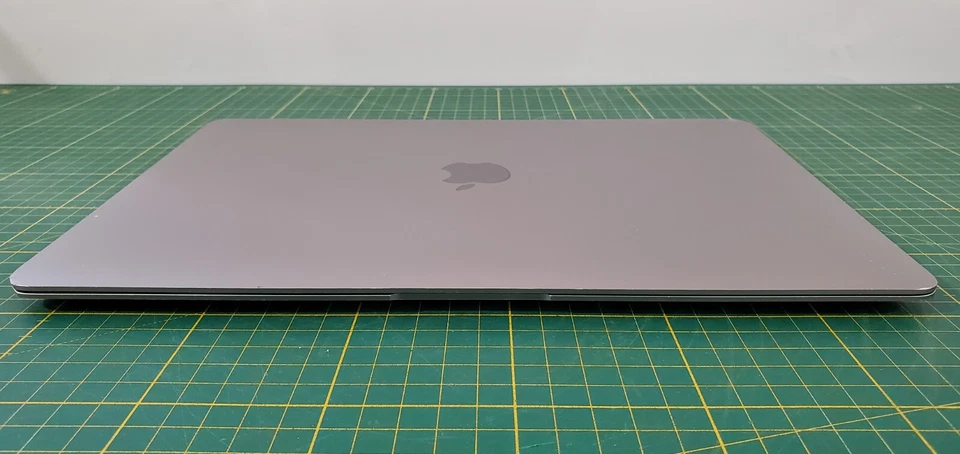 Apple MacBook Air 13" 2019 · i5 · 8GB · 128GB, Foto 4 von 5