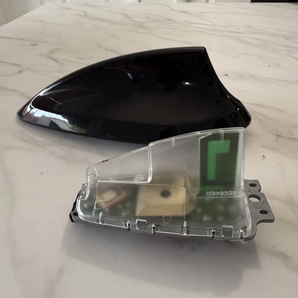 BMW 2012-2018 OEM MÓDULO DE ANTENA DE TECHO EXTERIOR ALETA DE TIBURÓN GPS NEGRO 9209430 Foto 2 de 3