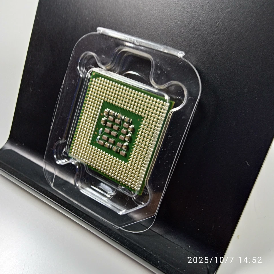 Intel Celeron D 2.66GHz / 256KB / 533MHz SL7C6 LGA775 – CPU usata testata - Immagine 4 di 4