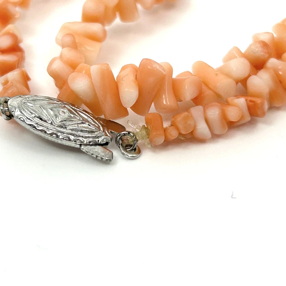 Auténtico collar de coral vintage de 2 hebras naranja rosa chips con cierre - Imagen 3 de 4
