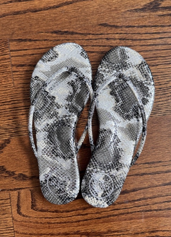 NWOT Solei Sea Vivie Lizard Sandal Sz 7 Stylish Comfort