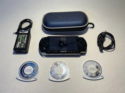Sony PSP 1004 Konsole 3 Spiele Lego Star Wars Buzz WRC neues Ladekabel Sehr Gut 