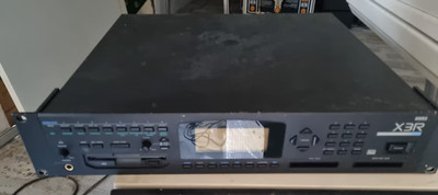 Vintage Korg X3R Rackmount Musik Workstation Soundmodul 90er Jahre schwarz