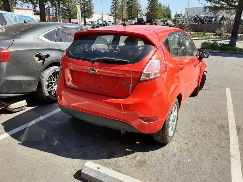 Впускной коллектор 14 15 16 17 18 19 FORD FIESTA 1,6 л без турбомотора CN1E9424AB - Изображение 2 из 4