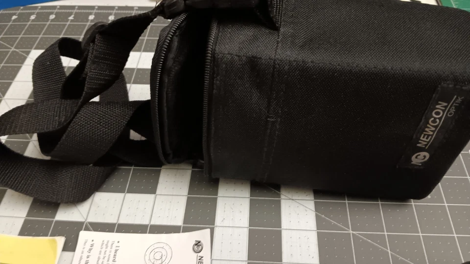 Mira telescópica Newcon Optik MB-3 de visión nocturna monocular impermeable flota sobre agua usada Foto 3 de 4