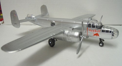 B-25J "Mitchell" ,  "The Flying Bulls" ,New Ray , ca.1/72, Fertigmodell,*NEU* - Bild 3 von 5