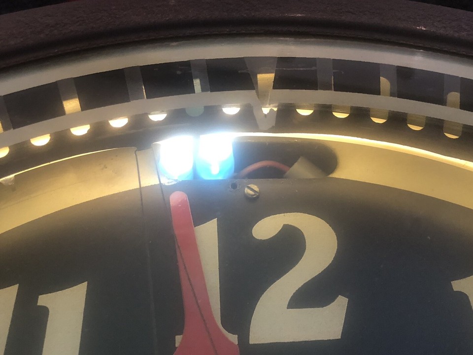 ANTIQUE NEON SPINNER CLOCK Indian Motorcycles NEON PRODUCTS LIMA OHIO ...