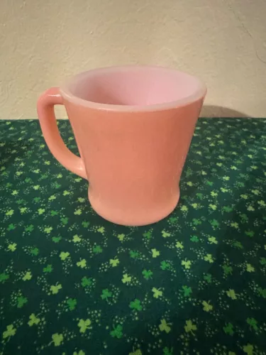 Rare Htf   FIRE KING D HANDLE PINK  Mug  Good Condition beautiful color
