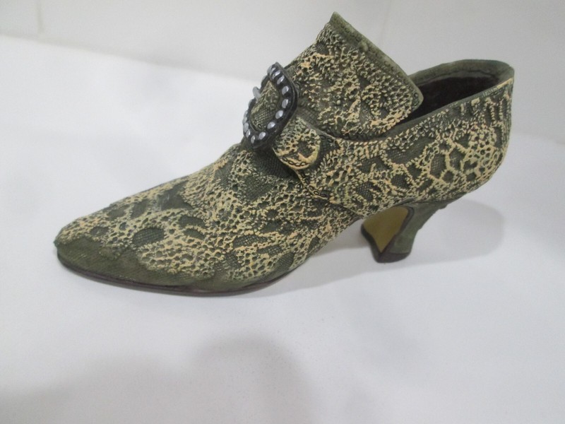 Mini ornament ladies Miniature shoe Green Lace Large Buckle high heel - 4" long