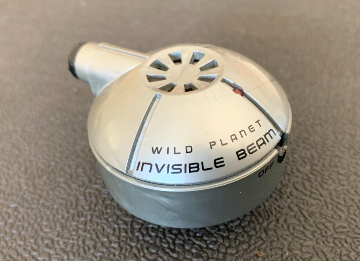 POST Pebbles 1999 Promotion Wild Spy Detector Invisible Beam