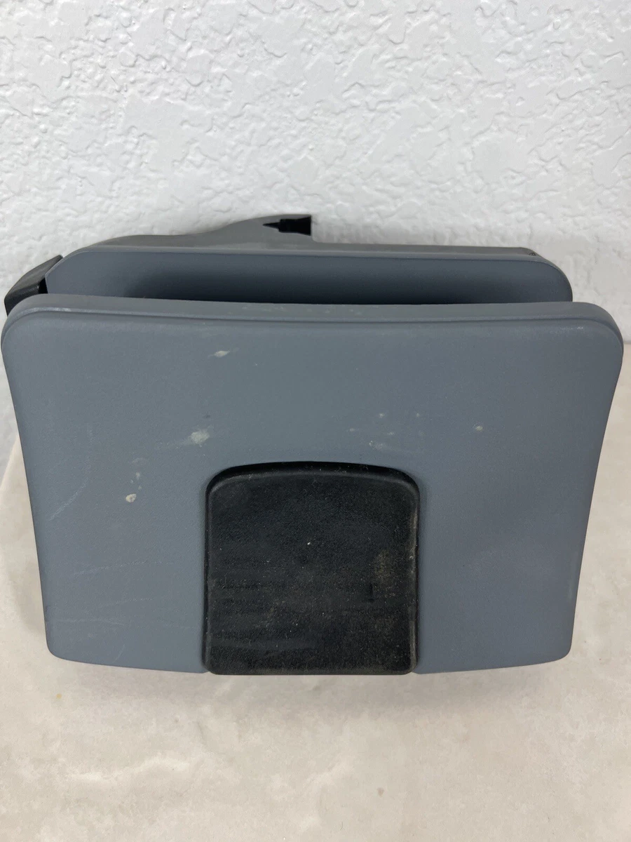 Yakima EvenKeel Universal Rooftop Kayak Mount 04052 Missing Straps