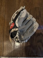 Rawlings Playmaker PM105HCB Right Hand Youth Baseball Glove 10 1/2 Inch