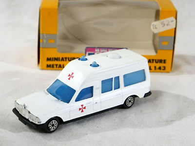 Norev Mercedes Ambulance Jet-car 1/43 - Modèle Blanc Sous Boîte