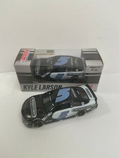 NASCAR 2021 KYLE LARSON 5 FREIGHTLINER 1/64 CAR