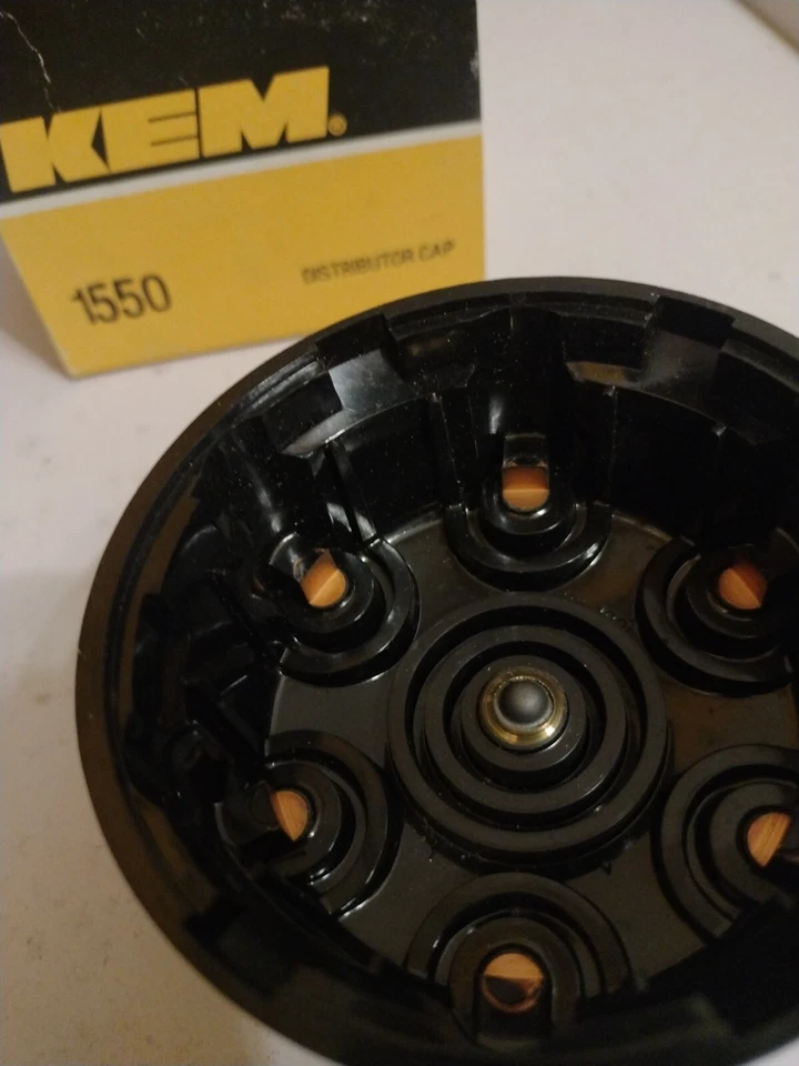 Tapa distribuidor KEM 1550 1968 JEEP CJ5A 6 cilindros Foto 3 de 3
