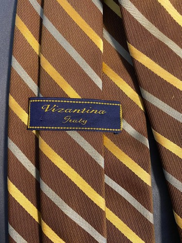 Corbata para hombre cuello marrón plateado patrón a rayas NUEVO - Imagen 2 de 3