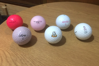 6 VERSCHIEDENE DAMEN GOLFBÄLLE
