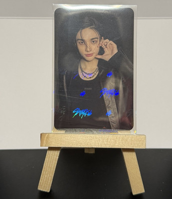 Stray Kids exclusive hyunjin ate photocard! (Card not scratched it s sleeve)