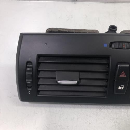 Bocchetta aerazione cruscotto BMW X3 E83 PHASE 2 64223415965 - Foto 7 di 20