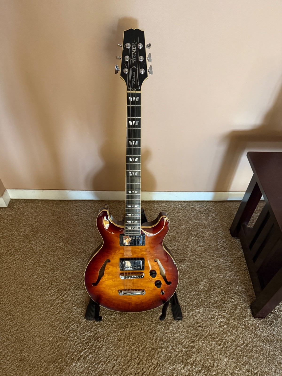 2004 USA made Hamer Newport - Sunburst, guitar excellent condition, with case,