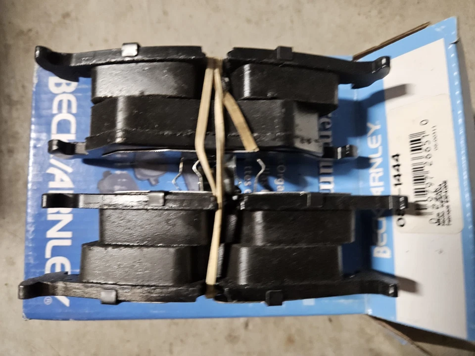 NUEVO BECK/ARNLEY 082-1444 Pastillas de freno traseras para 86-94 Jaguar XJS/XJ6 Foto 2 de 4