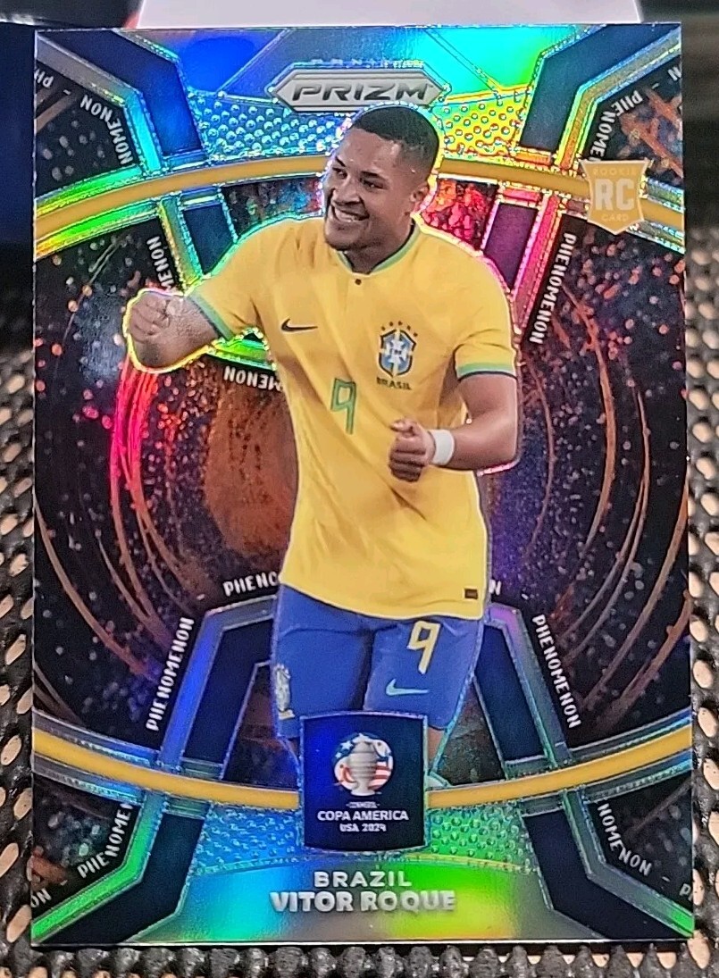 2024 Prizm Copa America Vitor Roque Phenomenon #12 Holo Silver Rookie RC Brazil