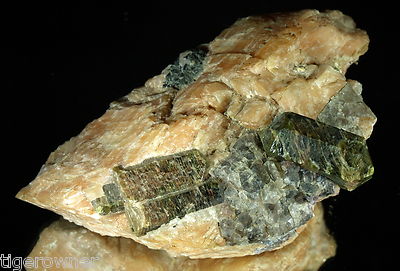 Otter Lake double-terminated Apatite in Calcite! 03 UK