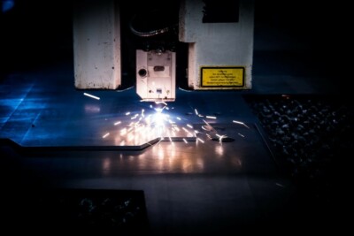 CNC Faserlaserschneidservice
