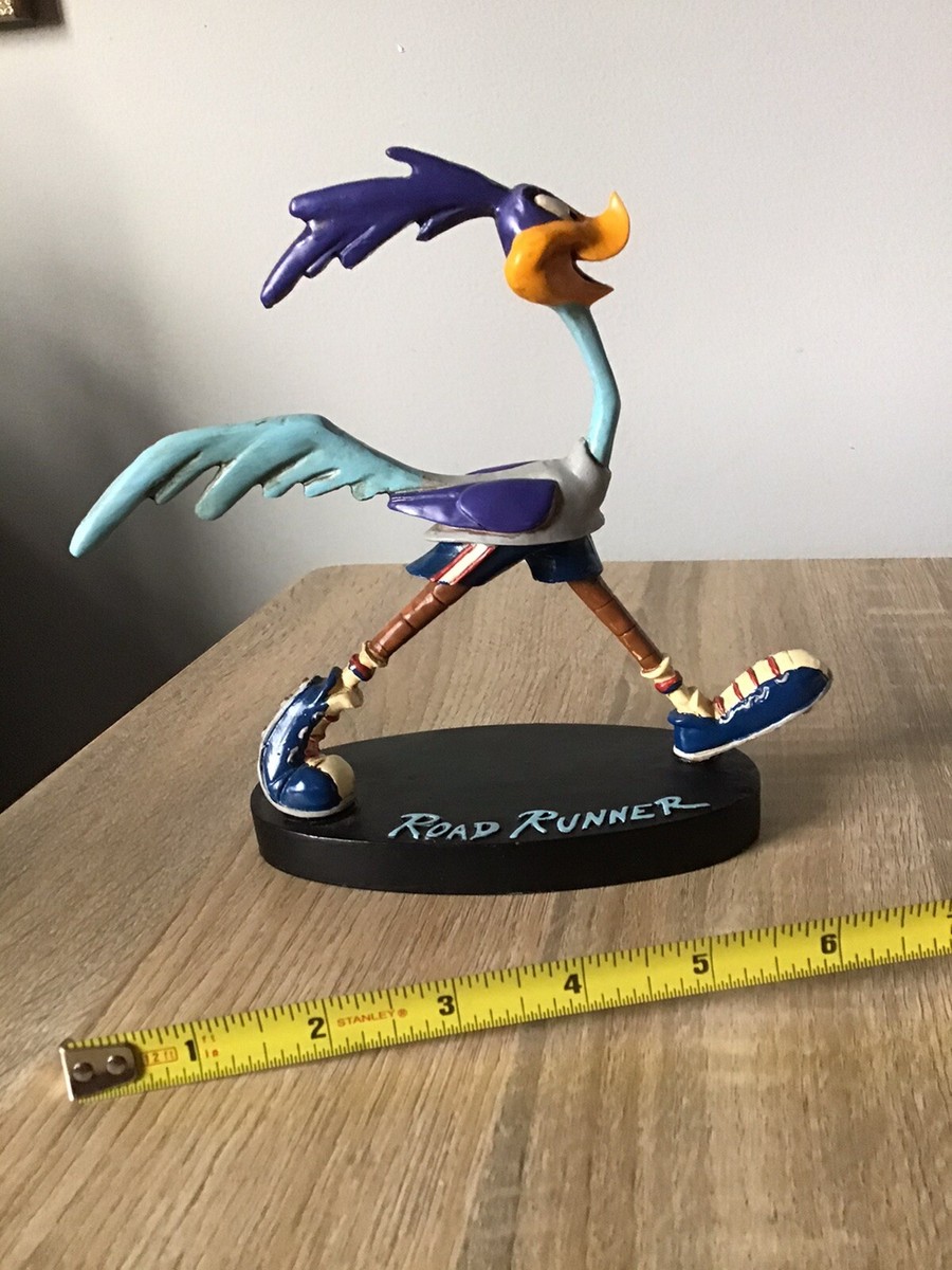 looney tunes road runner shoes