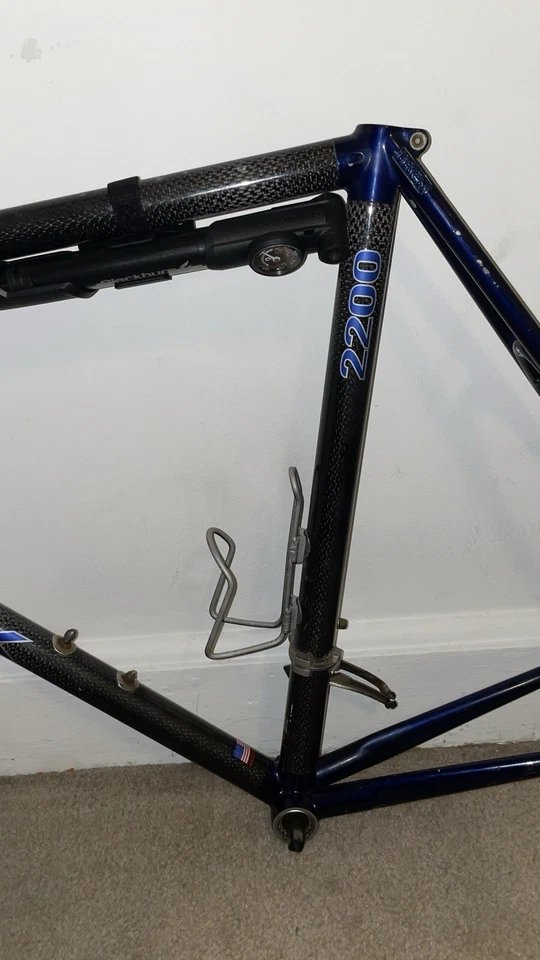 Trek 2200 复合碳纤维和铝 700c 公路自行车车架套装 尺寸 49 毫米 — 第 2/4 张图片