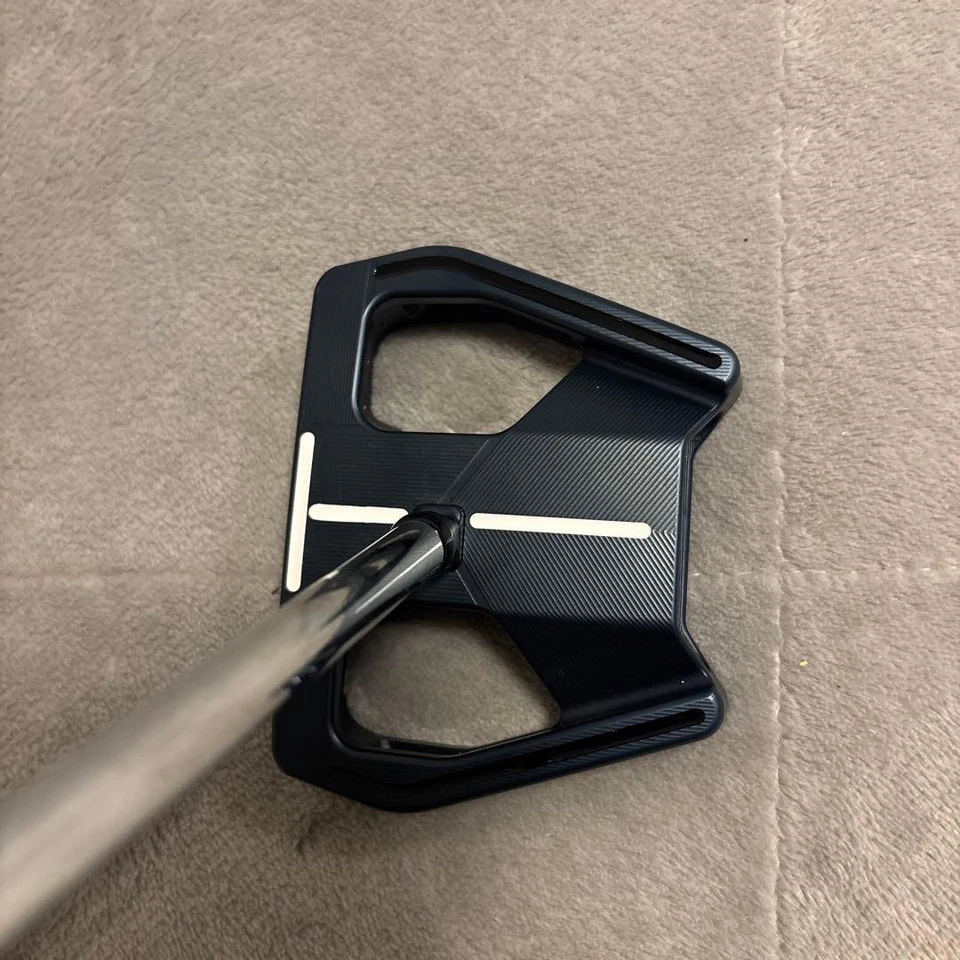 The Burke Golf Fighter Putter 34 Inch - Image 3 of 4