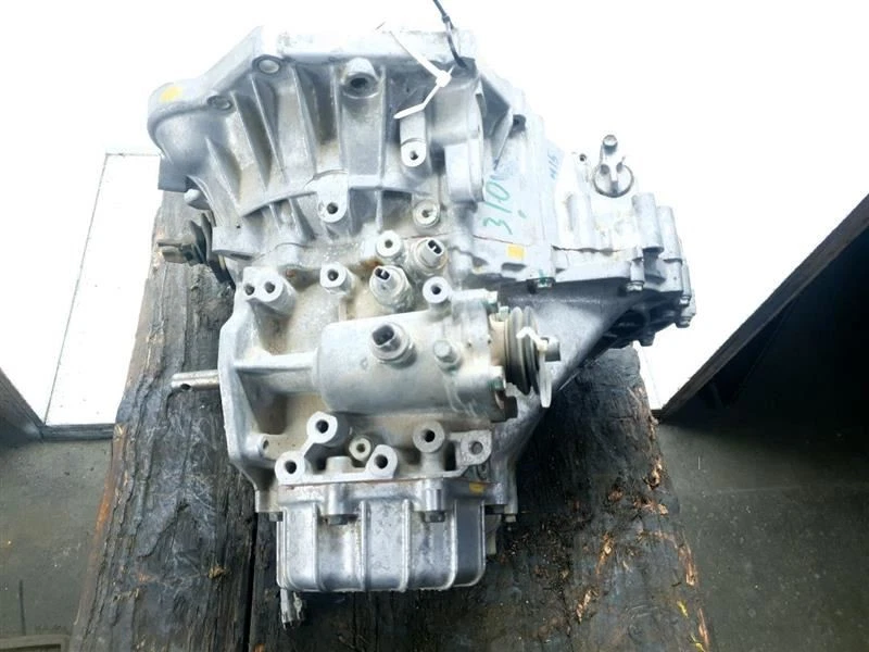 01 02 TOYOTA MR2 Manual Transmission 5 Speed With Sequentially Shifted Foto 3 de 4