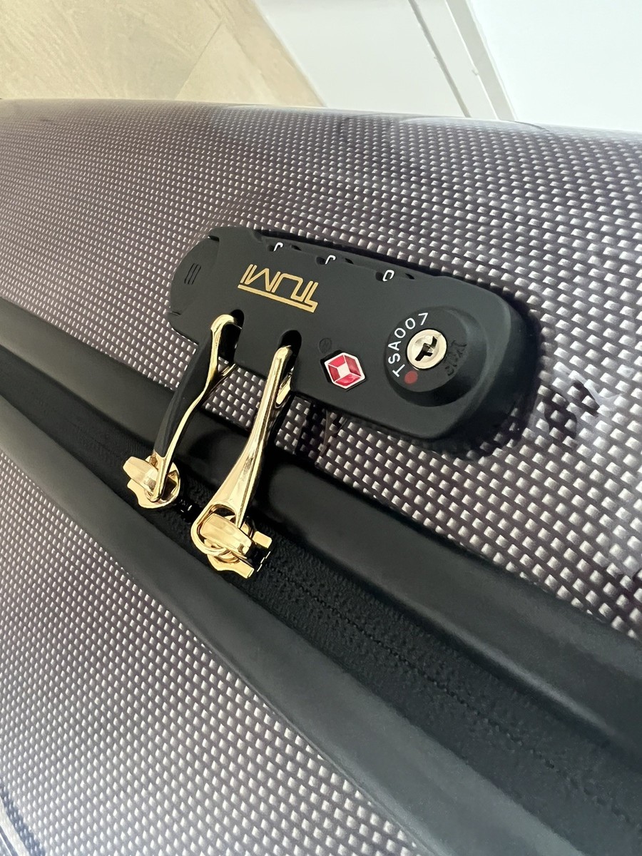 Tumi Vapor 22” International Carry-On Hardcase Spinner