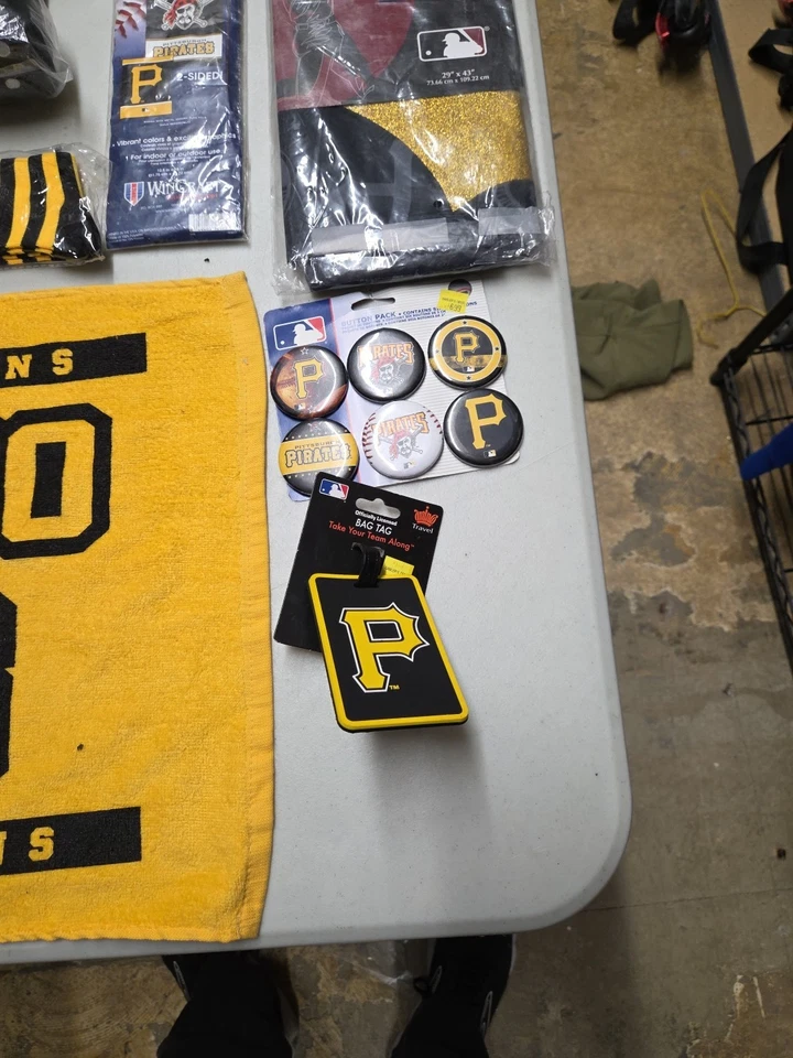 Lot Of P Pittsburgh Pirates Flags Tiwel Dice Pins Socks Beach Ball Window Sheild - Image 3 of 4