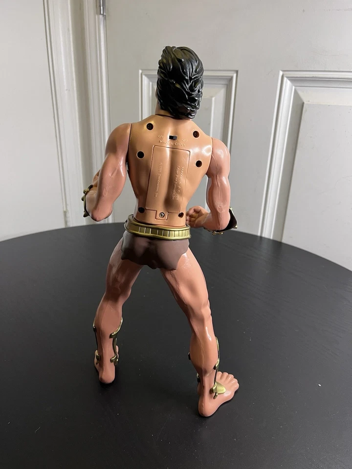 Tarzan Epic Adventures Lord of the Jungle Trendmasters 1995 grita en voz alta posable Foto 4 de 4