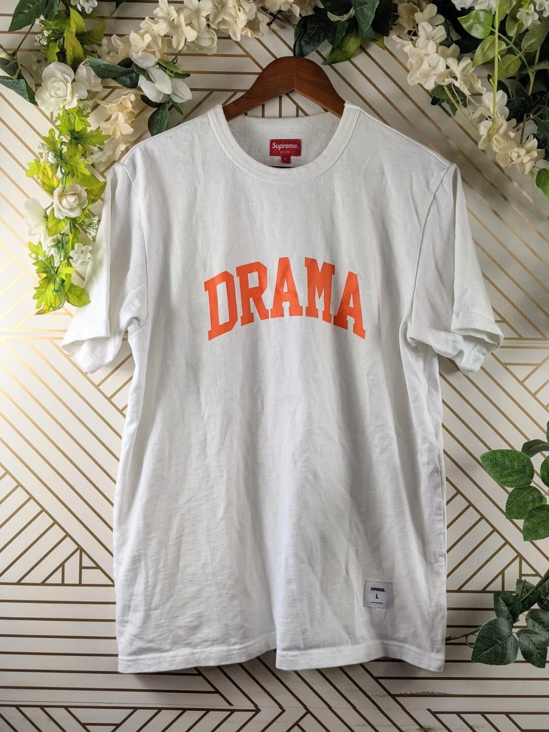 T shirt à manches courtes pour homme Supreme Drama Logo Spell Out blanc taille Large
