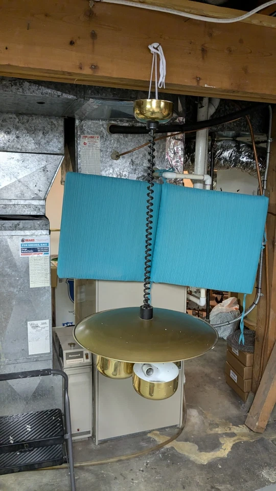 Vintage C. 1956 Virden Mid Century MCM Atomic Pull-Down Lightolier Chandelier - Image 4 of 4