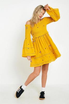 NWT: Free People Counting Daisies Embroidered Off-the-Shoulder Dress in Golden S | eBay NWT: Free People Counting Daisies Embroidered Off-the-Shoulder Dress in Golden S | eBay