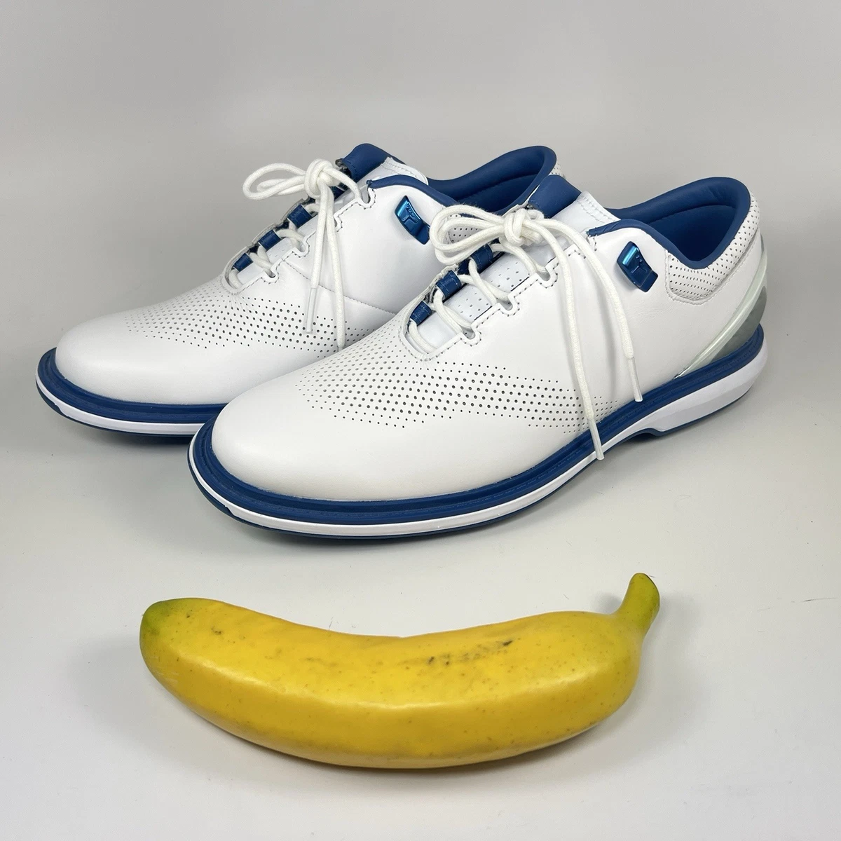 Preços baixos em Jordan ADG 4 White French Blue | eBay