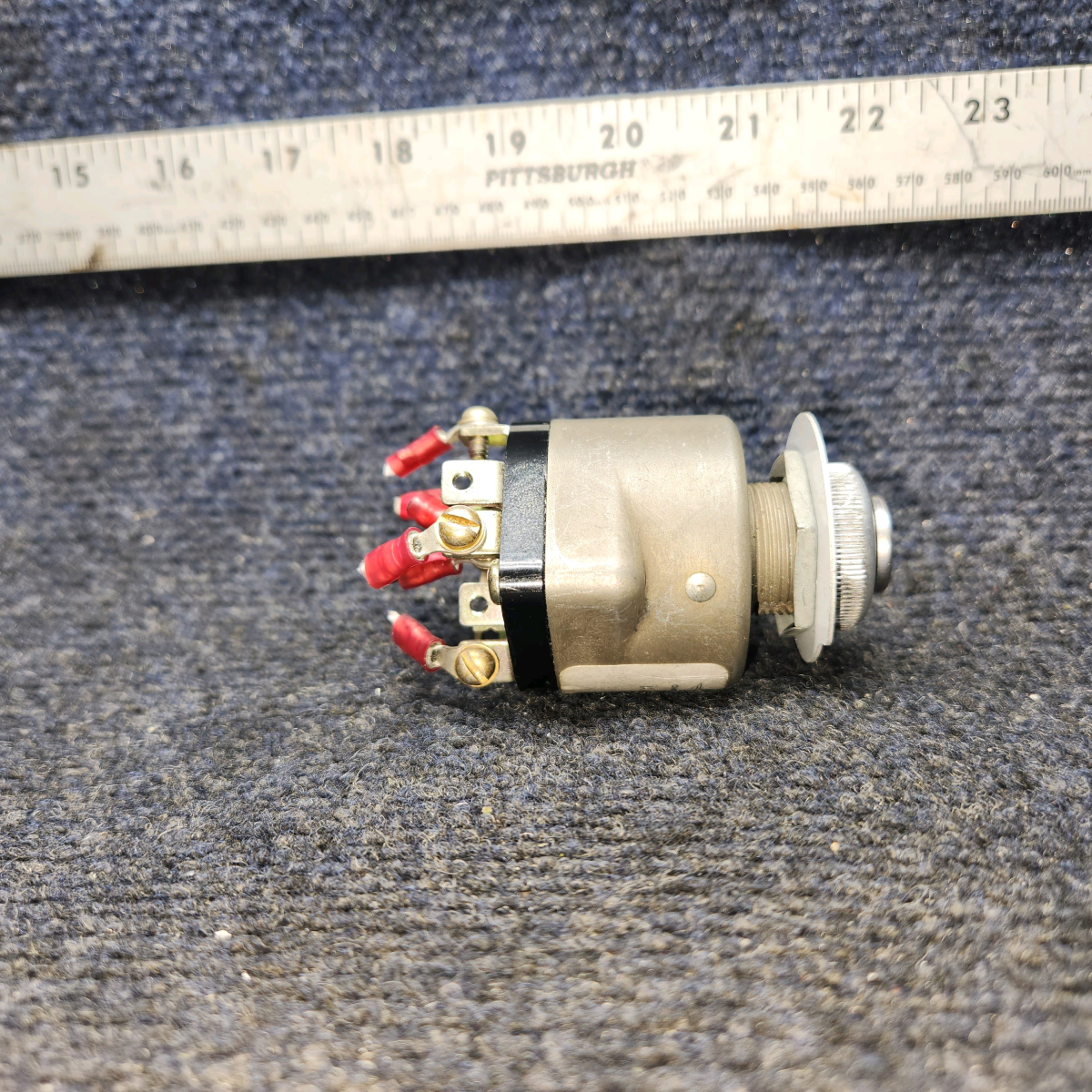 10-357200-1 | Bendix | PIPER PA-24-250 | Ignition Switch Assy with Keys ...